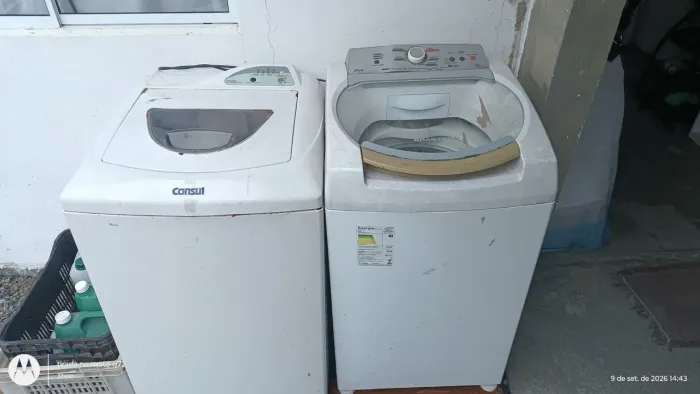 Duas Máquinas de lavar roupas pra tirar peças