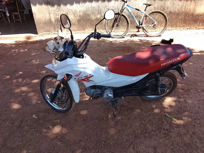 Vendo Honda pop 110 2024 seminova quitada modelo sem embreagem com partida