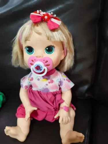 Baby Alive comilona funcionando