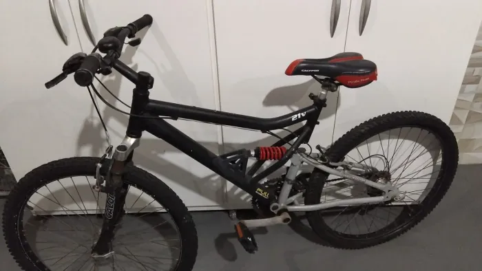 Bicicleta caloi,com marcha!