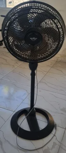 Ventilador de Pé - Britânia - Funcionando normal