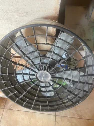 Exaustor axial