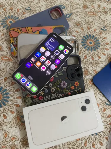 iPhone 13 128gb bateria 78% novo com película em perfeito estado com caixa e capinha