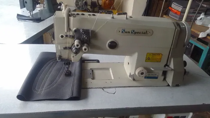 Máquina de custura otima oportunidade