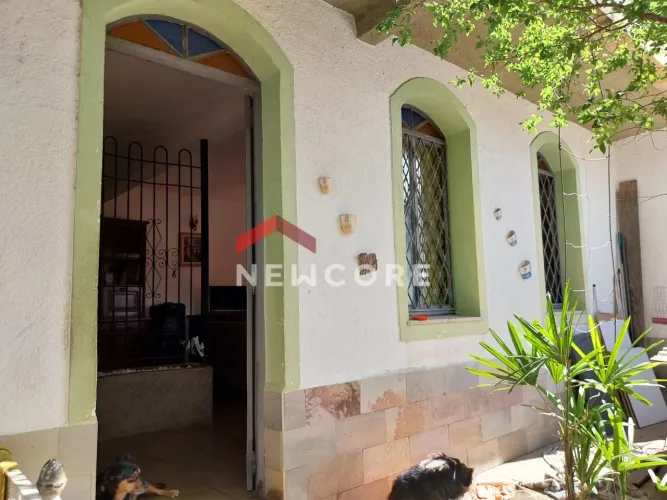 Casa em Avenida Júlia Conceição Alves - Conjunto Habitacional Vila Santana (Sousas) - Camp