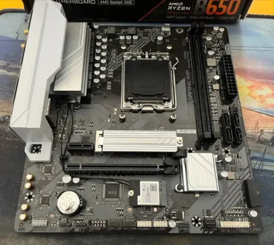 Placa Mãe B650B Gaming Wifi Gigabyte Nova