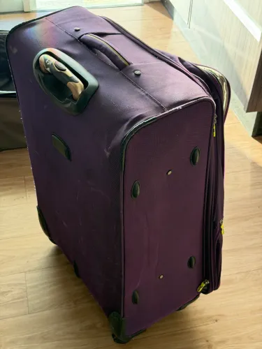 Mala Grande American Green Travel Roxa - 4 Rodas | Muito Espaçosa