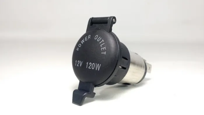 Tomada 12v Chery Cielo 2011