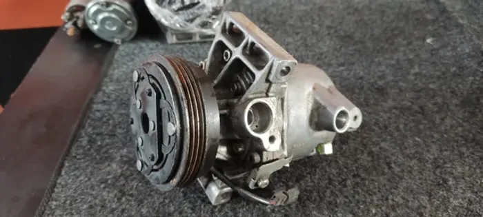 Compressor de Ar Renault Sandero Logan 1.0 12v 3cc