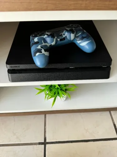 PS4 Slim 1TB aceito seu vídeo game de entrada