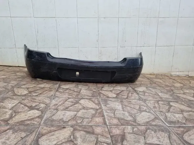 Parachoque traseiro Clio Sedan 1999/2000/2001/2002