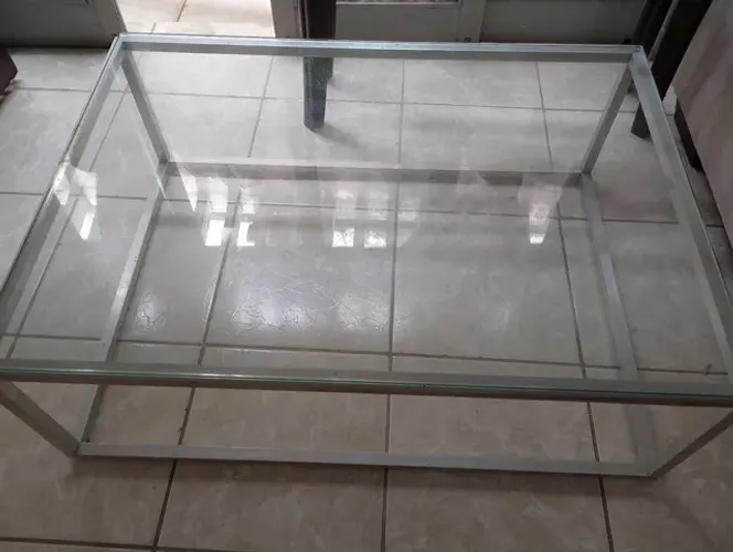 Mesa de centro em alumínio 90 x1.20