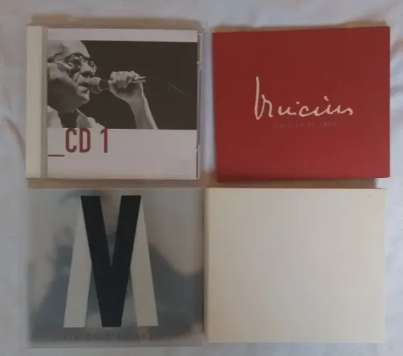 CD duplo, vinicius 90 anos, com livro com as letras das musicas, seminovo, e