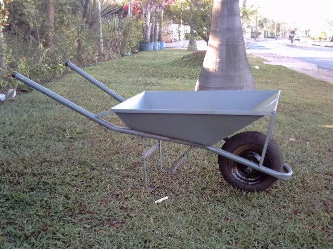 Carrinho de mão chapa 18 reforçado novo