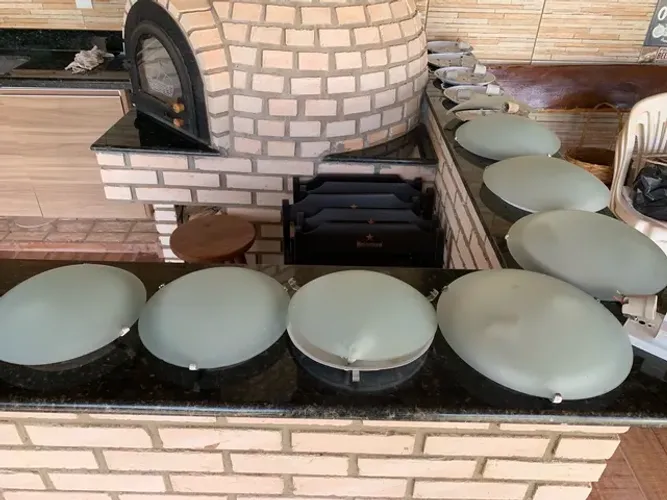 Luminárias com as lâmpadas, só instalar!