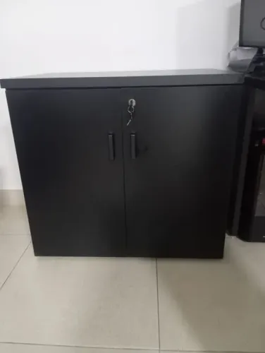 Armário baixo preto novo