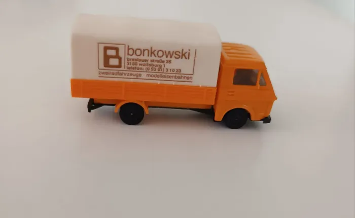 Miniatura Caminhão Volkswagen, modelo LT, marca Herpa, escala 1:87