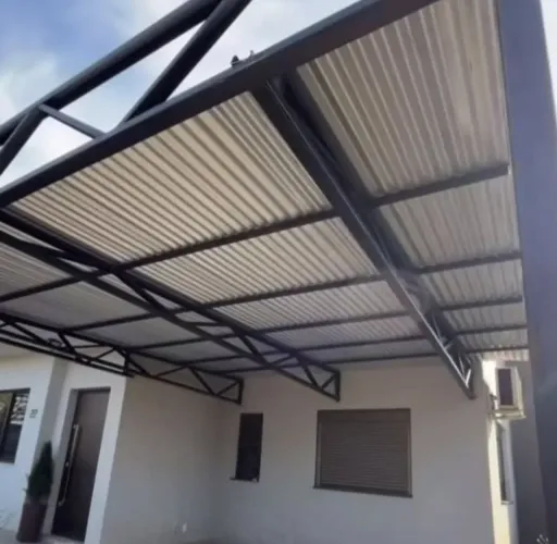 COBERTURA PORTÕES ESCADAS E FERRO EM GERAL