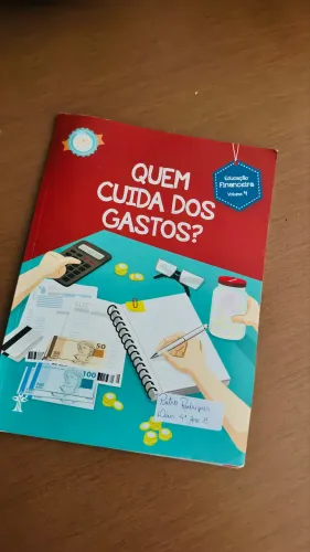 Livro Quem cuida dos gastos volume 4