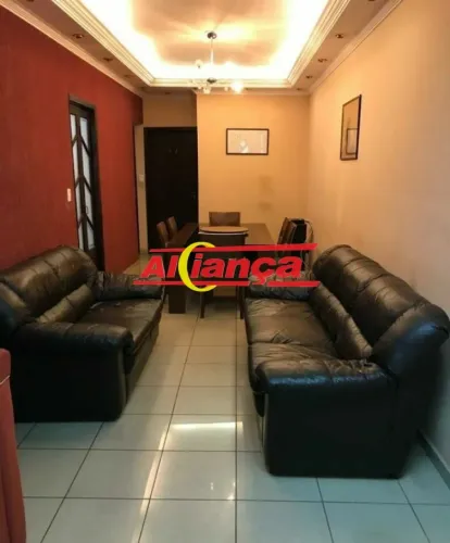 Casa com edícula para alugar,3 quartos e 2 vagas 149m², Jardim Santa Francisca-R$ 4.500,00