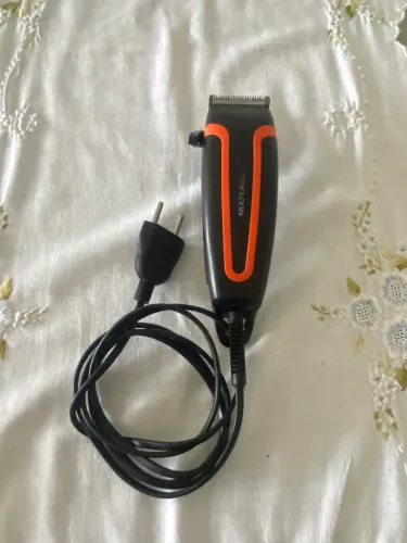 MÁQUINA DE BARBEAR FUNCIONANDO 