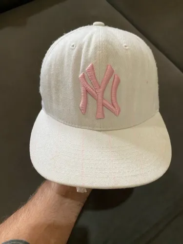 Boné New York Yankees Rosa Claro