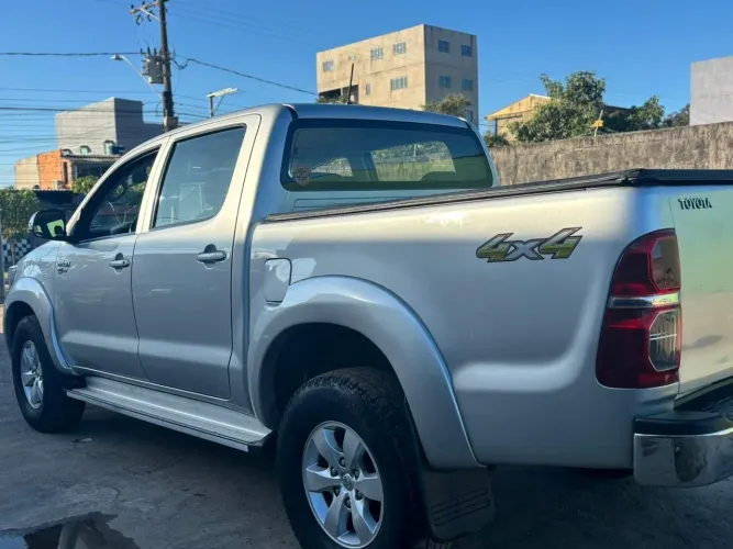 Vendo Hilux 2014