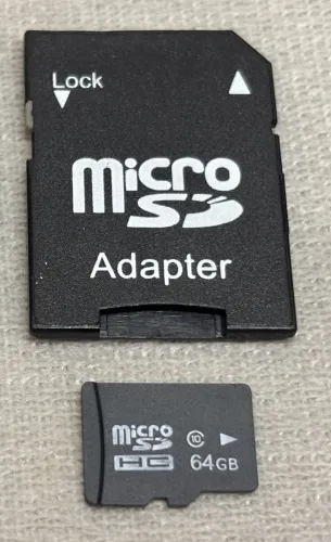 Cartao de Memoria Micro SD Card Com Adaptador - 64Gb - Genérico