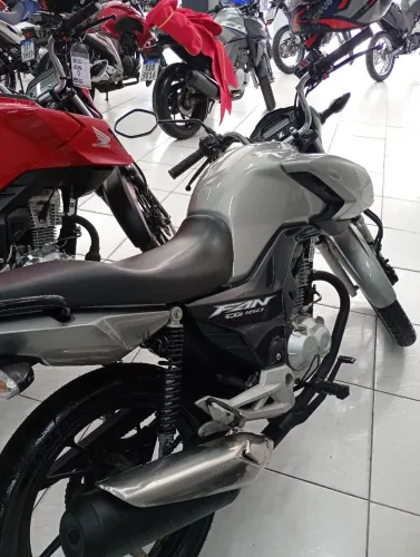 IMPERDIVEL!!! CG FAN 160CC 2023 COM BAIXO KM