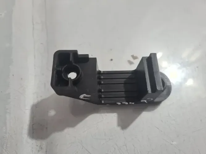 Garra Orelha Farol Renegade 1.8 2019 Esquerdo 