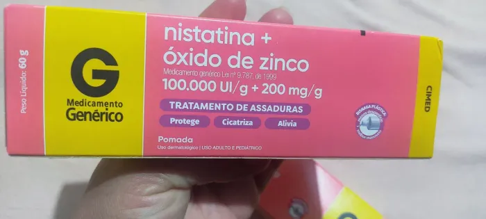 São 2 pomadas. Pomada para assaduras nistatina + óxido de zinco