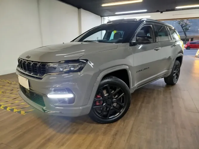 Jeep Commander Black Hurricane 2.0 4X4 TB AUT 2025