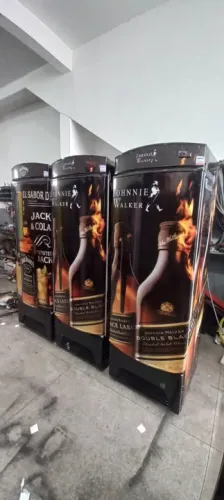 Cervejeira Vertical E Expositora 