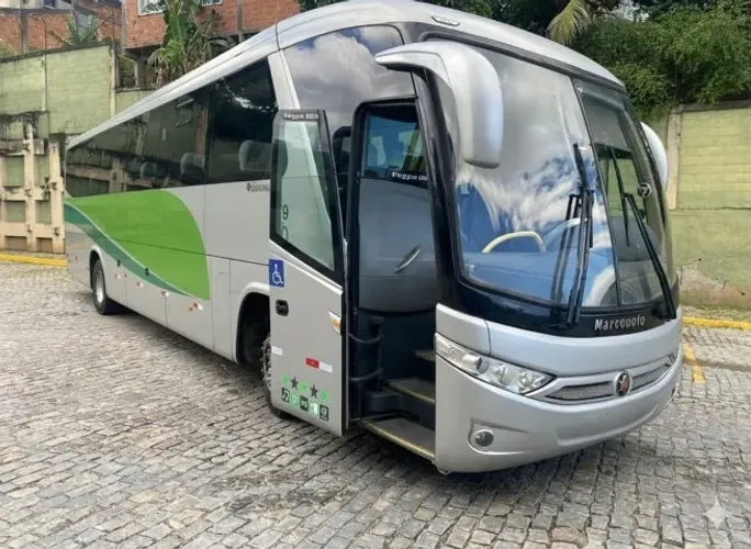 Ônibus Viaggio 1050 / MBB O500R em ótimo estado 2012