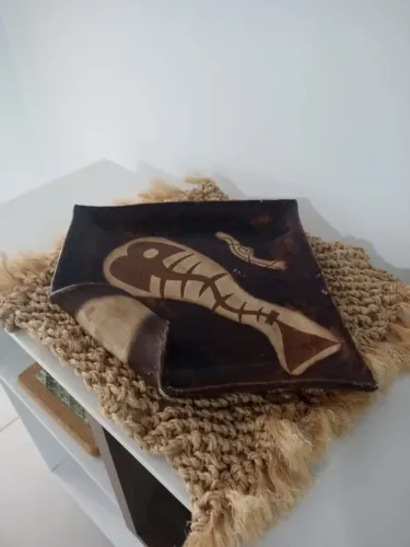 prato decorativo cerâmica c/ peixe - rupestre