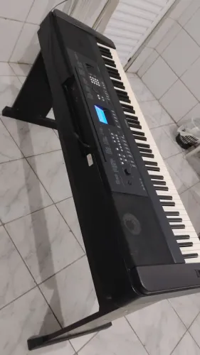 Yamaha DGX-650