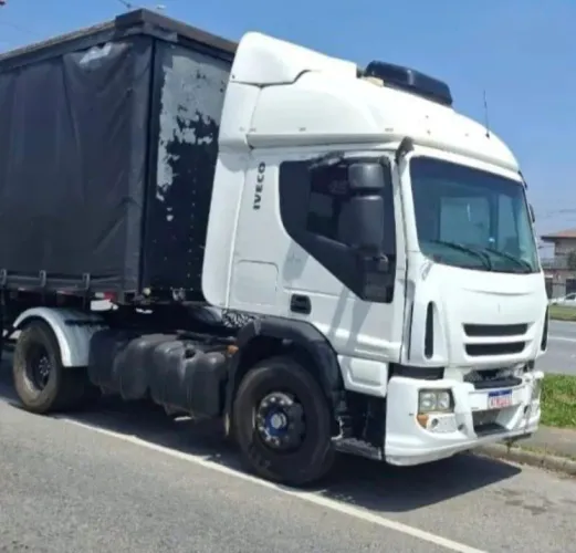 Vendo Iveco 330 450e33 carreta Sider bau