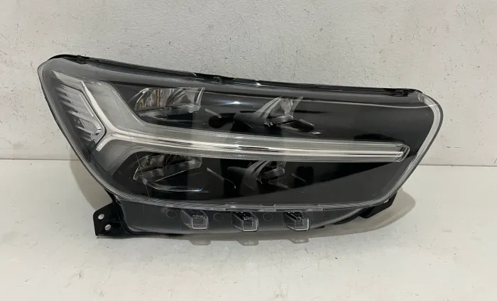 Farol Volvo Xc40 2017 2018 2019 2020 2021 2022 2023 Direito Original