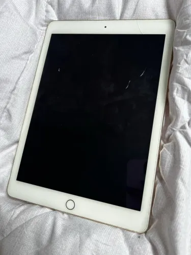 IPad Air 2 - a1566 + carregador 