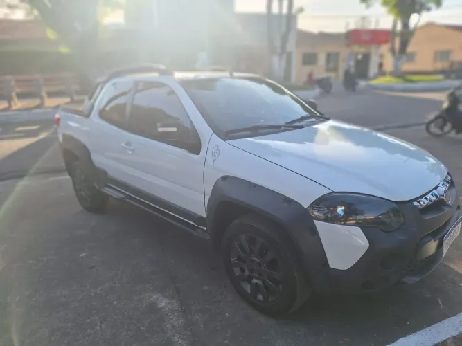 Fiat Strada Adventure1.8/ 1.8 Locker Flex CD 2019