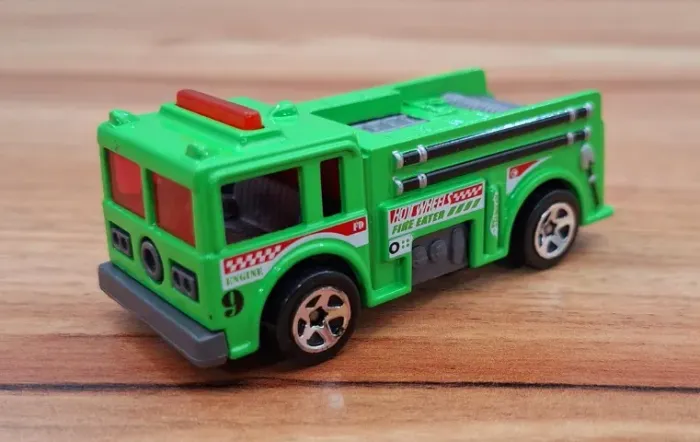 Hot Wheels Fire Eater - Road Course Race 5-Pack 2010 (Loose)
