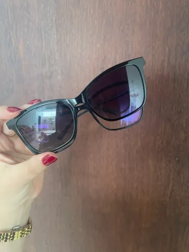 Óculos clip on feminino