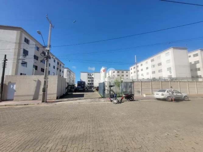 Locação de Apartamentos / Padrão na cidade de Fortaleza