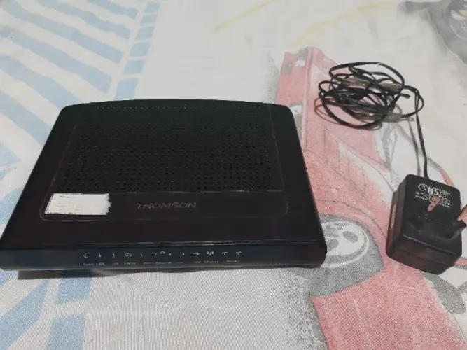 Modem thomson com fonte e entrada usb