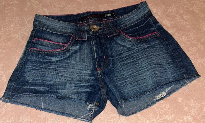 Shorts Jeans C&A - Tamanho 38
