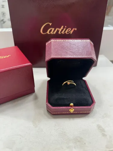 Anel prego cartier juste un clou em ouro 18k 