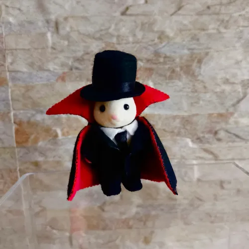Roupinha Drácula Sylvanian Families