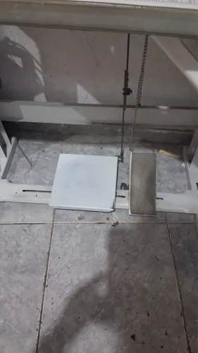 Vende-se máquina overloque lanmax 