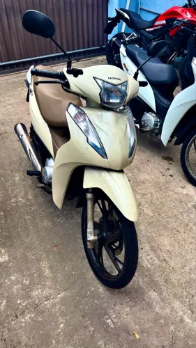 BIZ 125 2023 +TOP POUCO RODADA