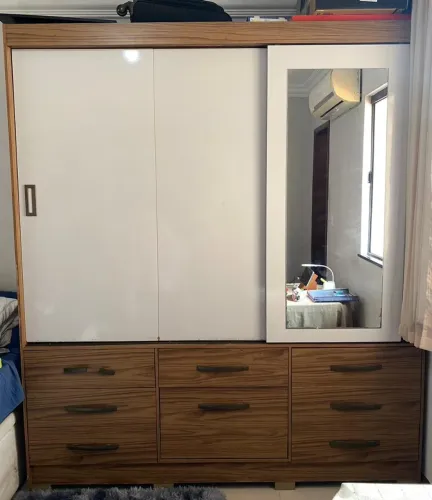GUARDA ROUPA CASAL 3 PORTAS DE CORRER COM ESPELHO